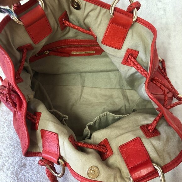 ELLIOTT Lucca Red Leather Shoulder Bag - Picture 6 of 12